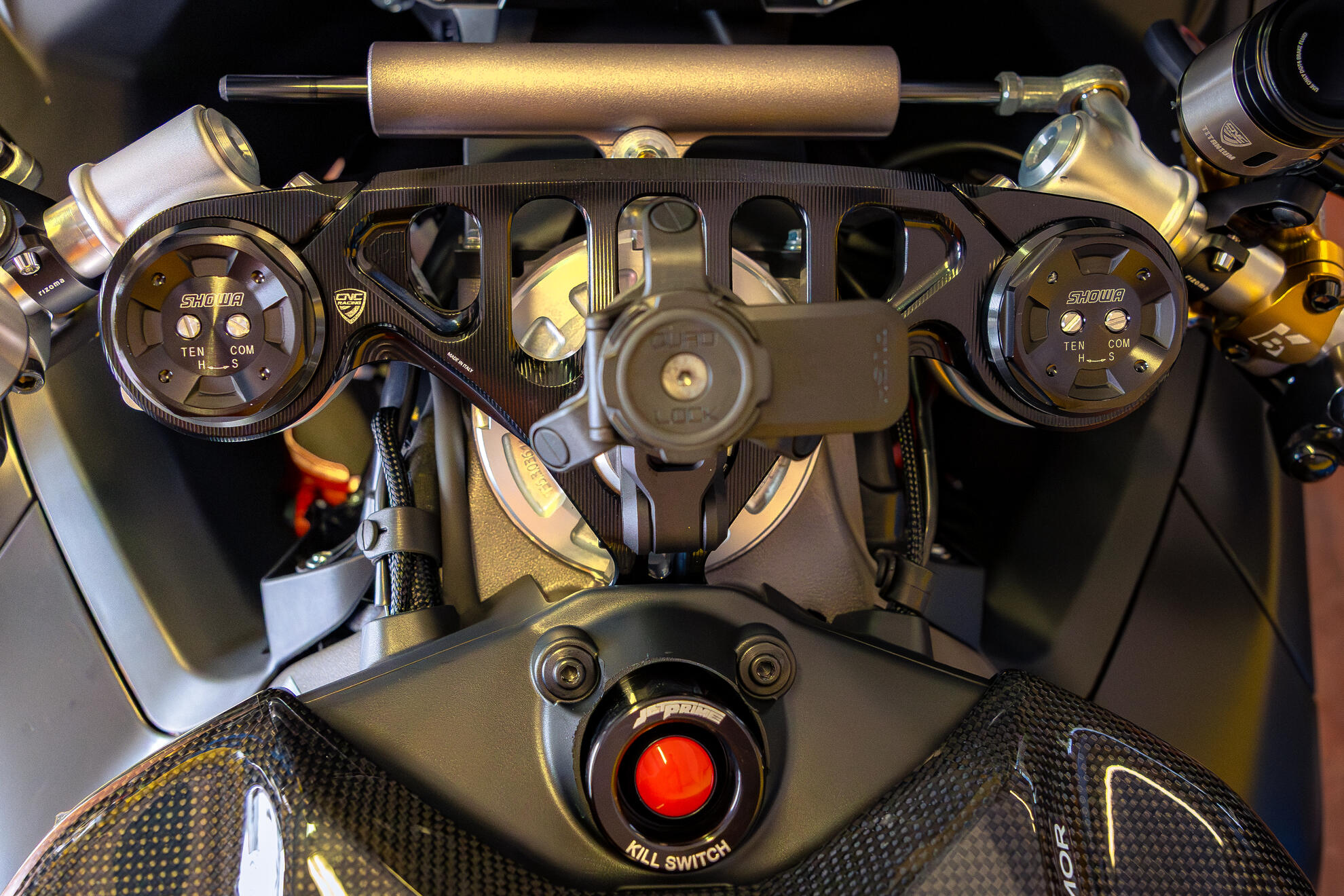 Triple clamps Ducati Panigale V4 - Top yoke | Cnc Racing
