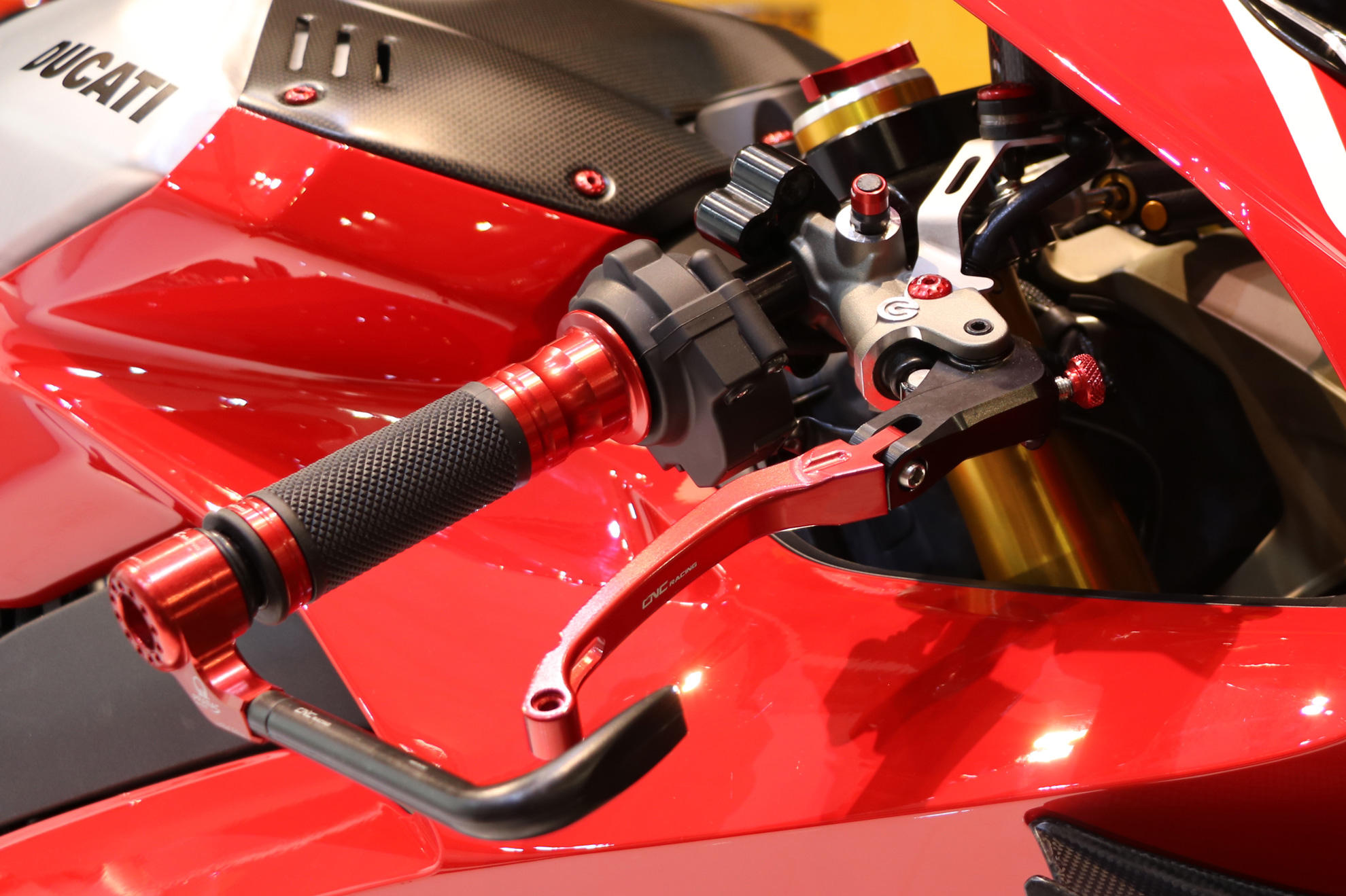 Leviers De Frein Longs CNC Rouge Pour Gilera GP 800 2012-2015 - Neufs