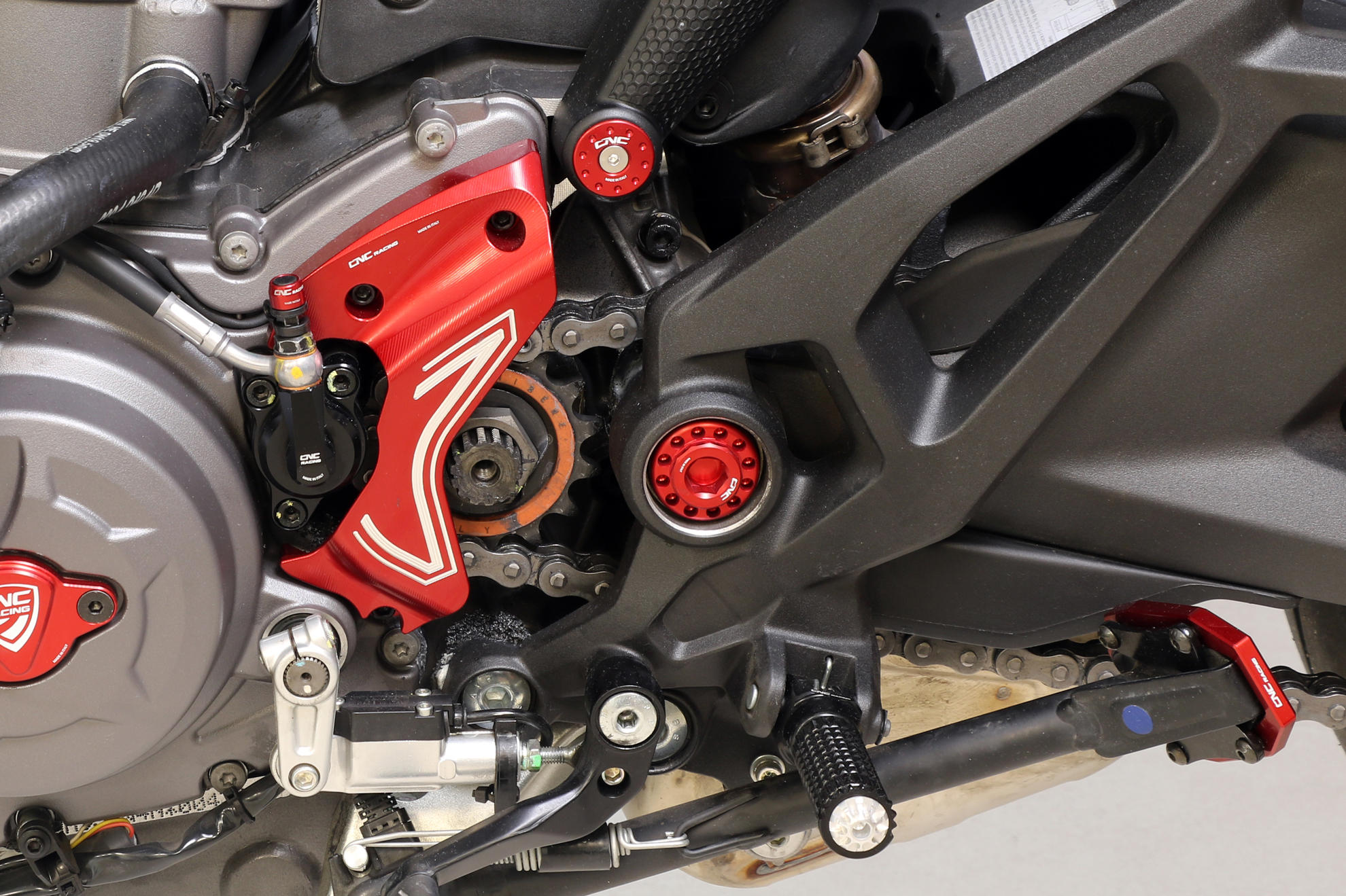 Front sprocket cover Ducati | Cnc Racing