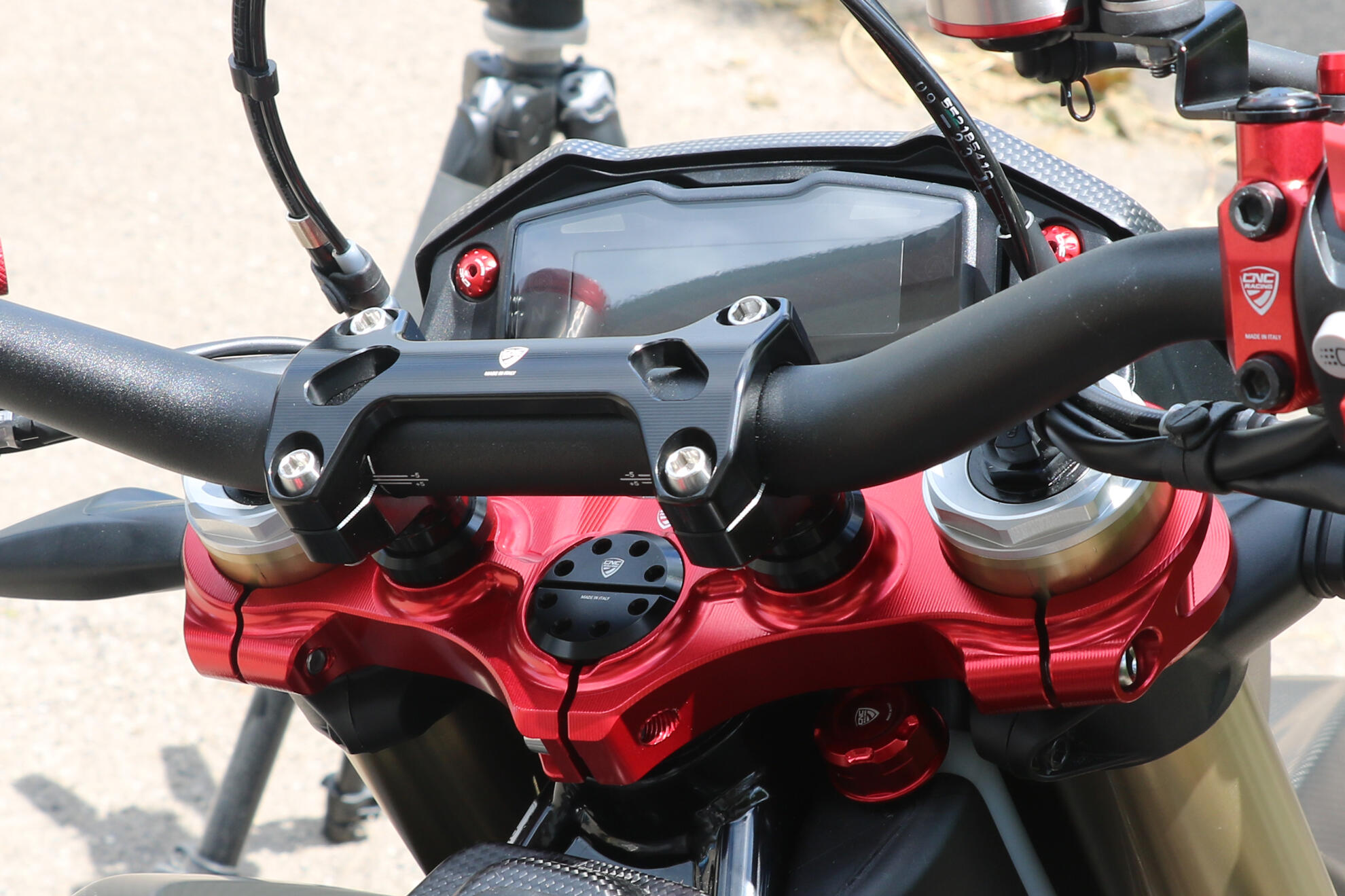 Handlebar upper clamp Ducati Hypermotard 698 Mono | Cnc Racing