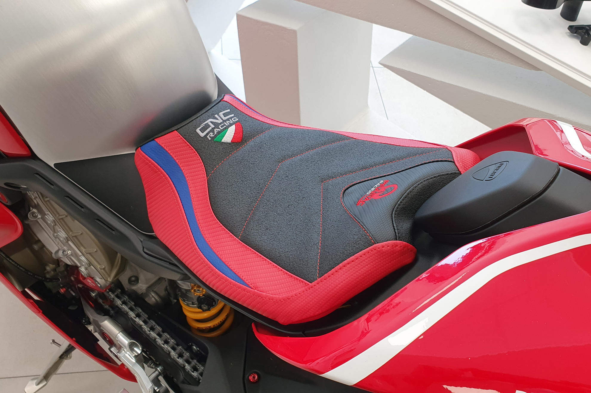 CNC Racing CNCレーシング Rear seat cover DIAVEL V4 DUCATI ドゥカティ-