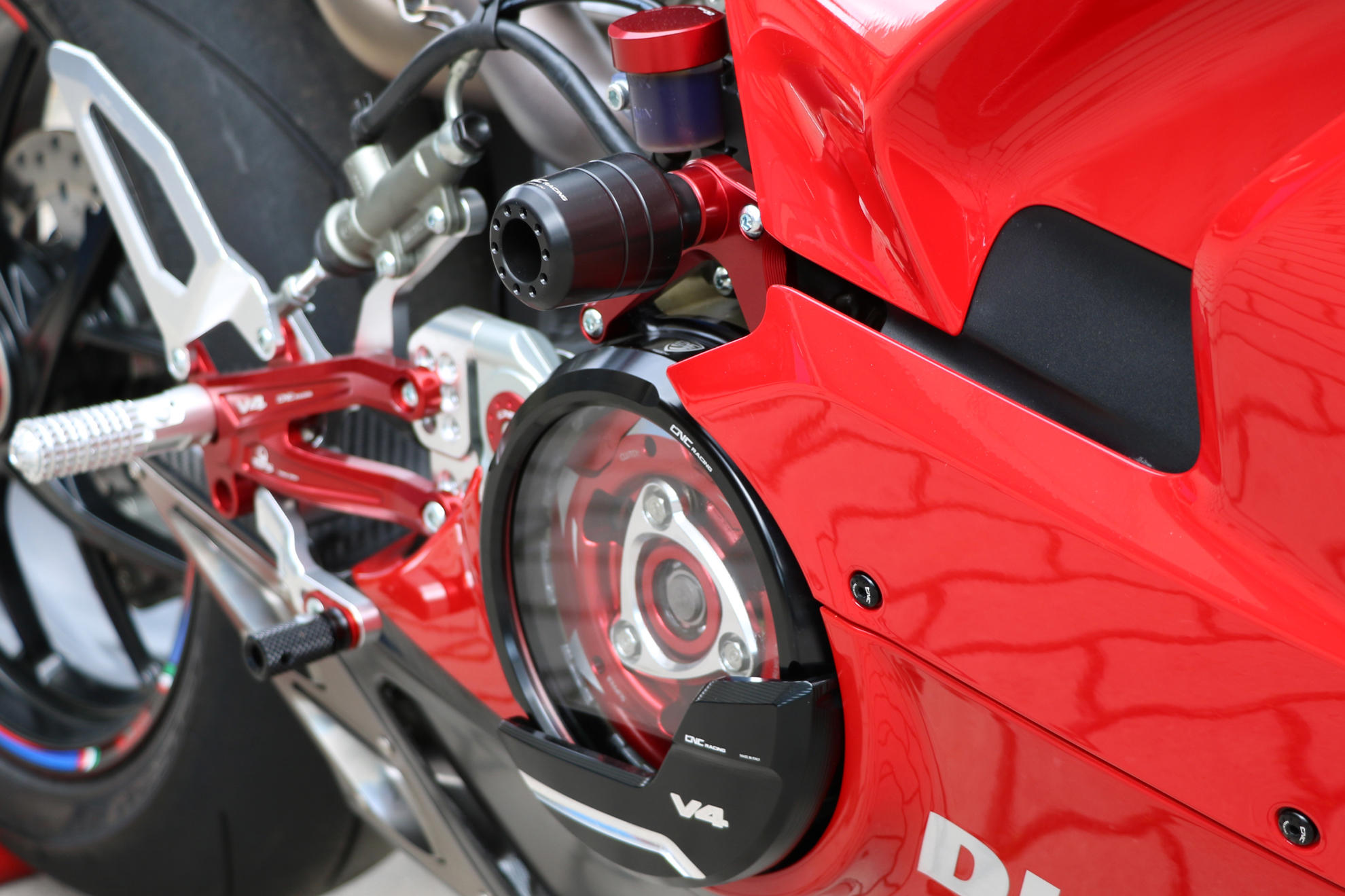 Frame crash protections Ducati Panigale V4 | Cnc Racing