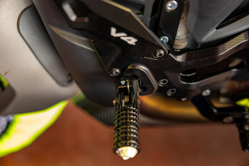 Adjustable rearsets Ducati Panigale V4