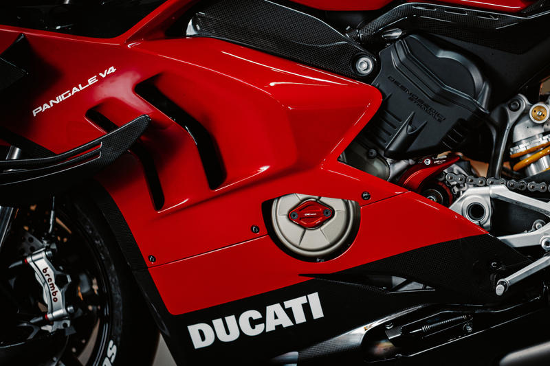 Timing inspection cover for Ducati