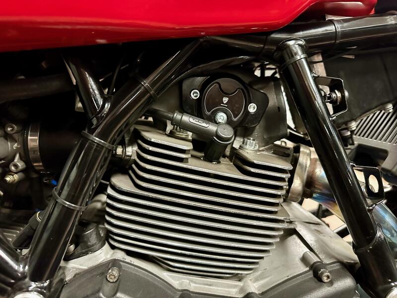 Camshaft cover Ducati 
