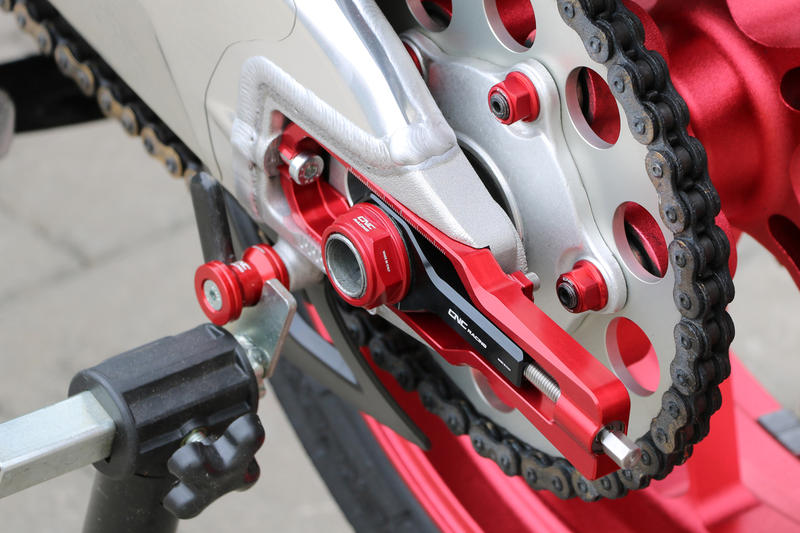 Dadi corona Aprilia M10x1.25