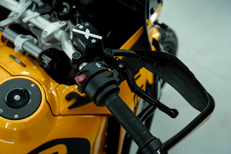 Hand-guards Ducati DesertX - Carbon