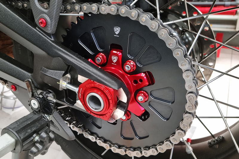 Rear sprocket flange Ducati