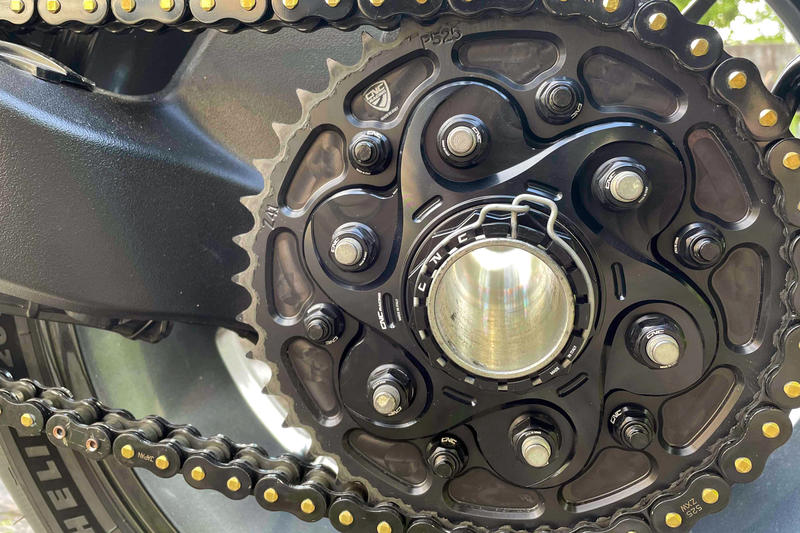 Corona componibile in ergal Z41 P525 6 fori per Ducati