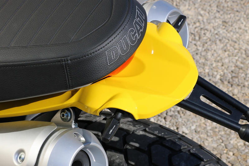 Turn indicator Task + rear position and stop light Led Approved