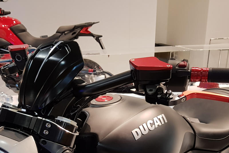 Front brake and clutch fluid reservoir caps Ducati - Touch