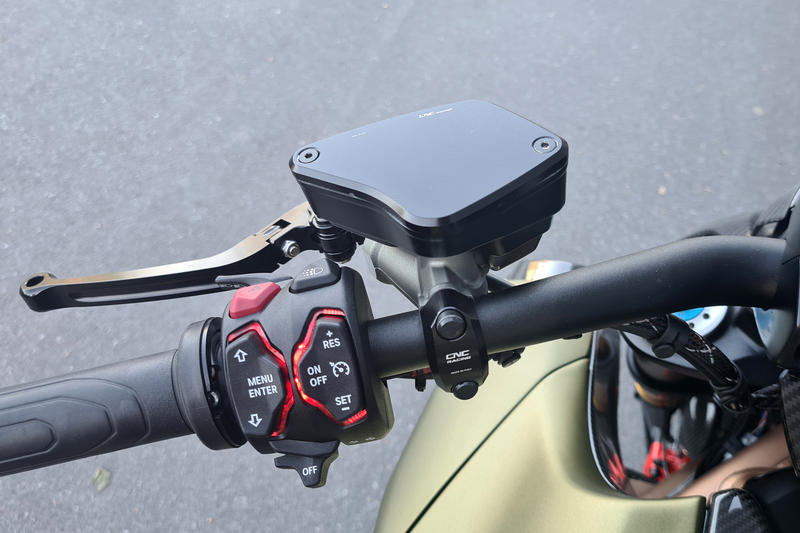 Front brake and clutch fluid reservoir caps Ducati - Streaks