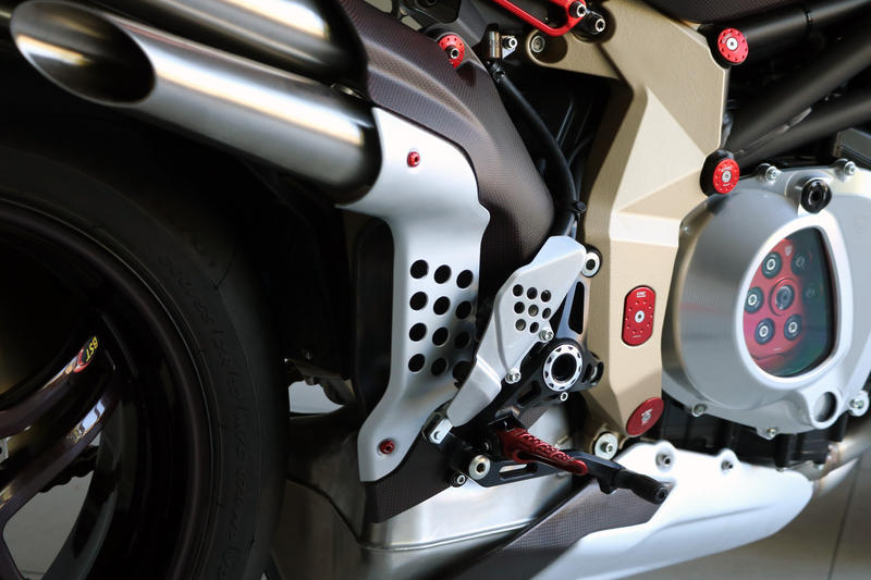 Kit viti paracalore scarico MV Agusta