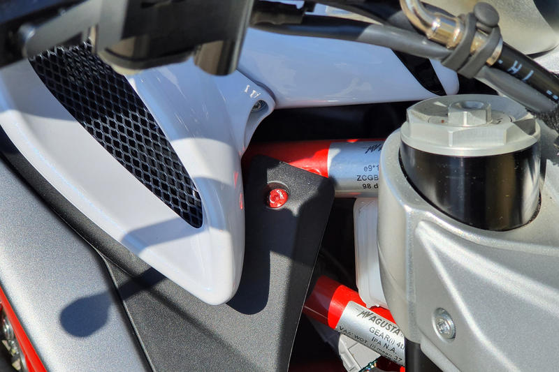 Screw kit Fairing side panels MV Agusta