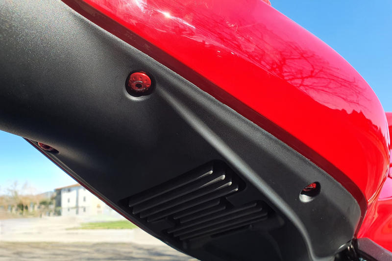 Undertail cover screw kit MV Agusta