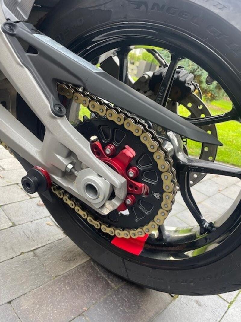 Swingarm spools M8
