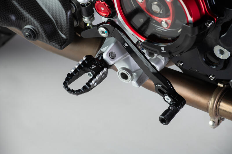 Footpegs kit TOURING driver - adapters