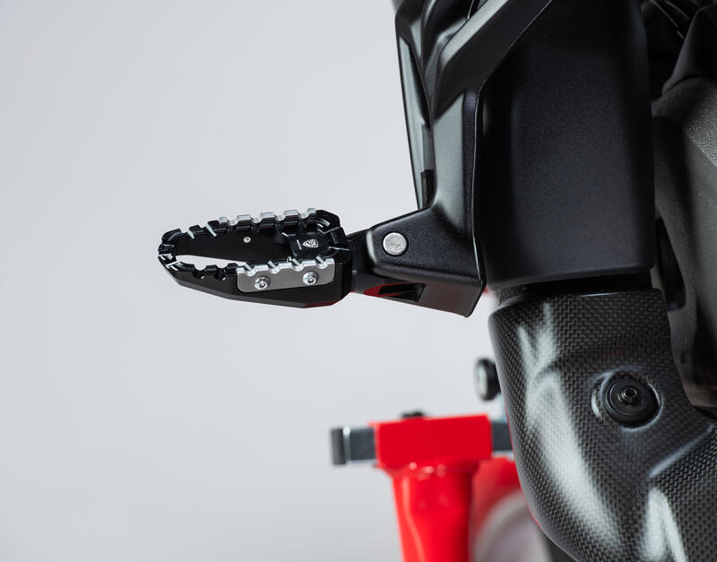 Footpegs kit TOURING - passenger