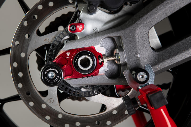 Swingarm spools M8