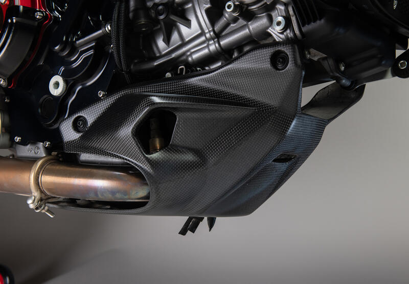 Engine lower protector in carbon for Ducati Multistrada V2 MY2025