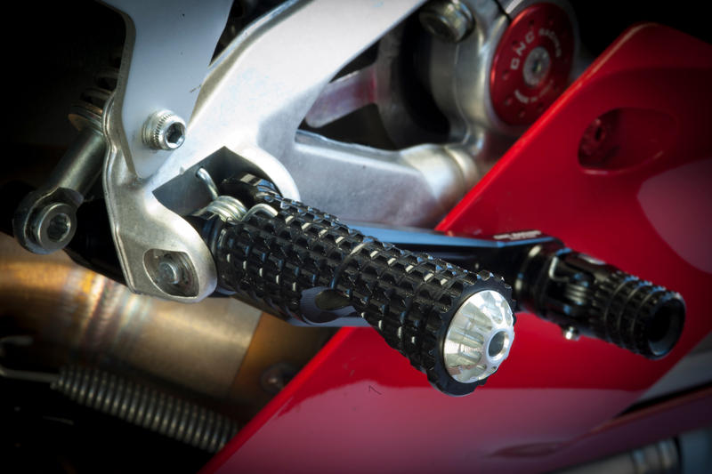 FRONT FOOTPEGS OEM REARSETS DUCATI