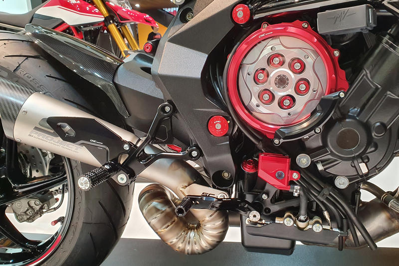 Adjustable rider rearsets MV Agusta Brutale