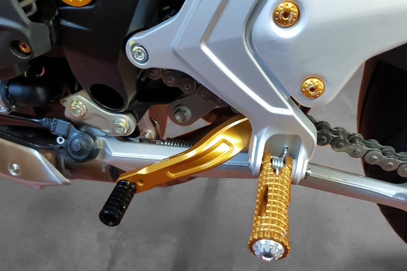 GEAR/REAR BRAKE PEDALS MV AGUSTA BRUTALE Cnc Racing