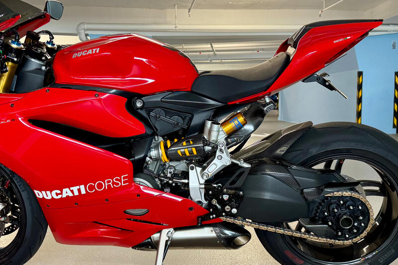 取引用垢 その他 そのほか SPX REAR STEEL DUCATIEDGE737_525-39T RED RSA