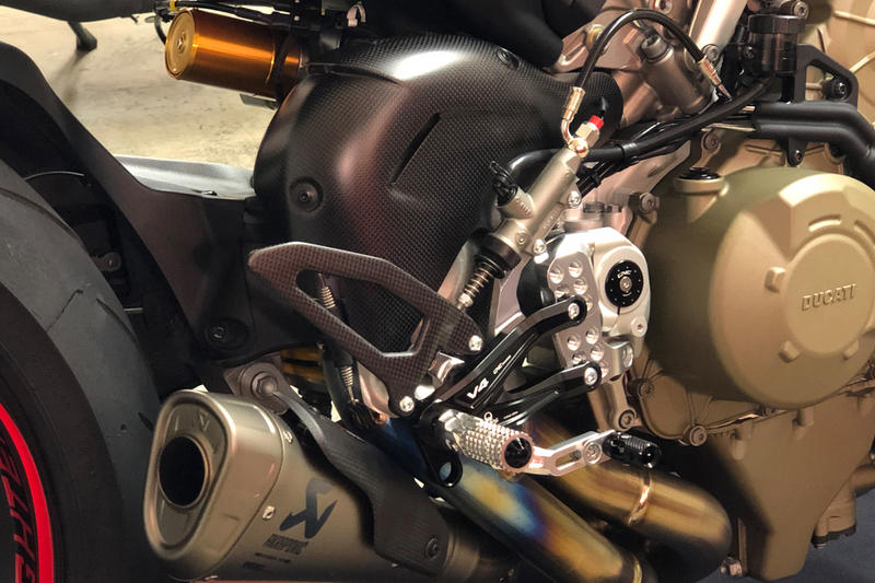 Adjustable rearsets Ducati Streetfighter V4 Carbon Pramac Racing