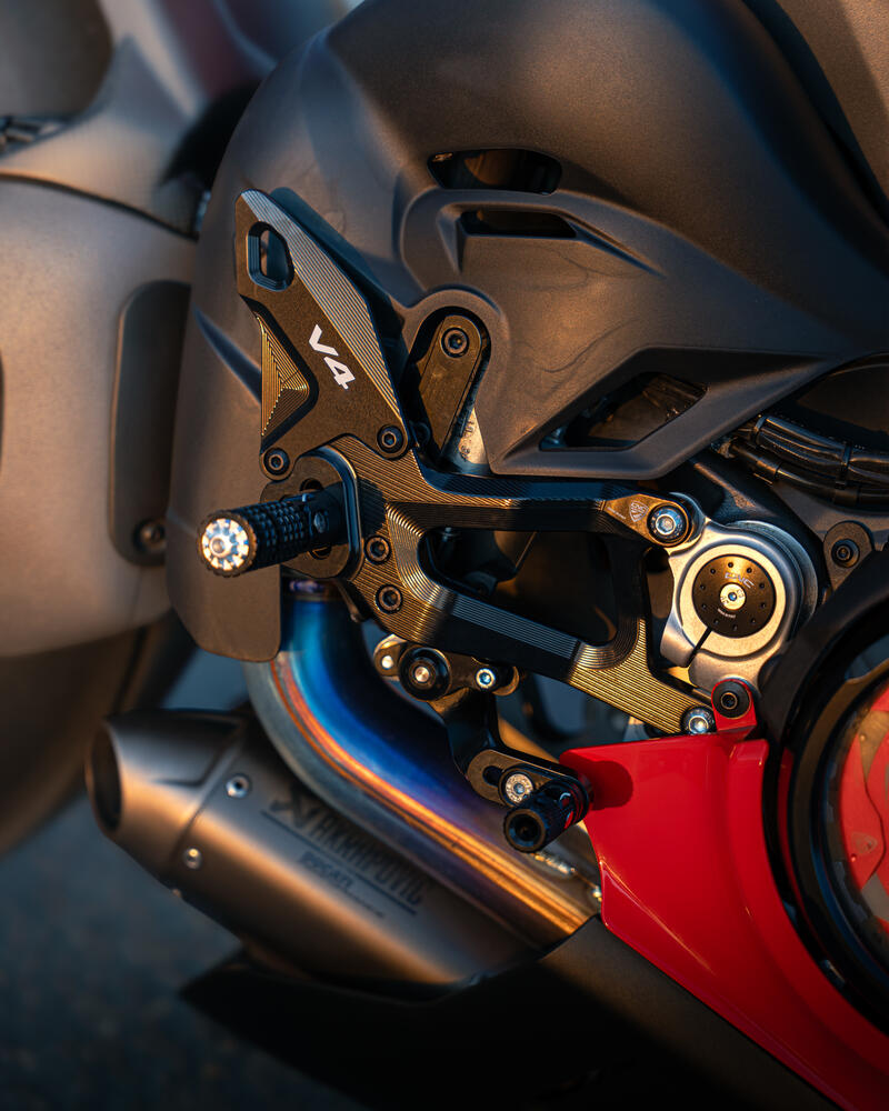 Adjustable rearsets Ducati Panigale V4