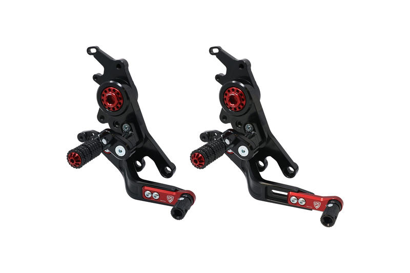 Adjustable rear sets rider Ducati Hypermotard 950 Cnc Racing