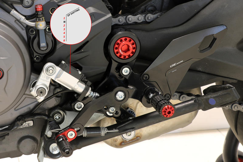 Adjustable rear sets rider Ducati Monster 937