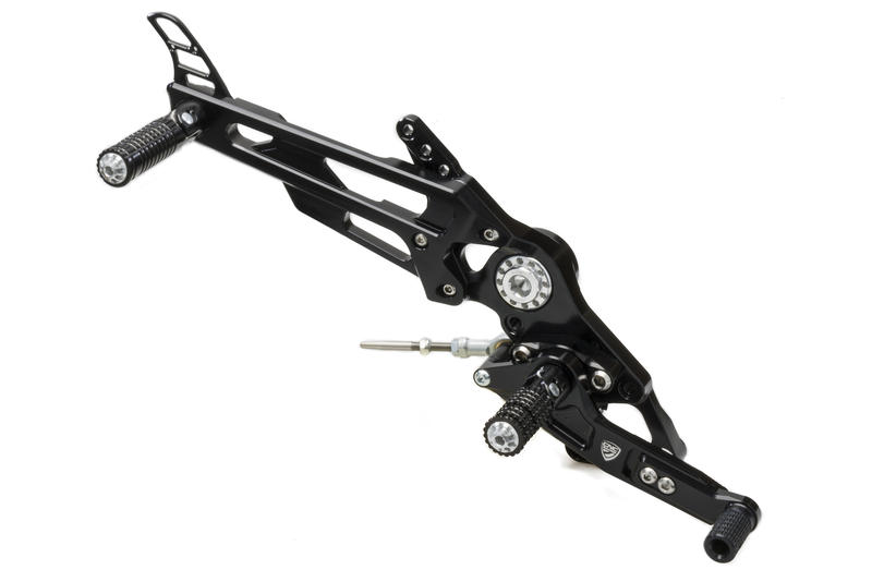 Adjustable rear sets Ducati | Cnc Racing