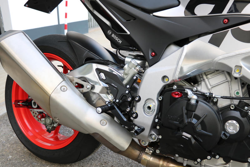 REAR SETS ADJUSTABLE FOR APRILIA RSV4 - TUONO