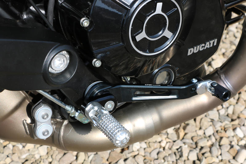 Rider footpeg kit eccentric adjustable 24 positions - Ducati