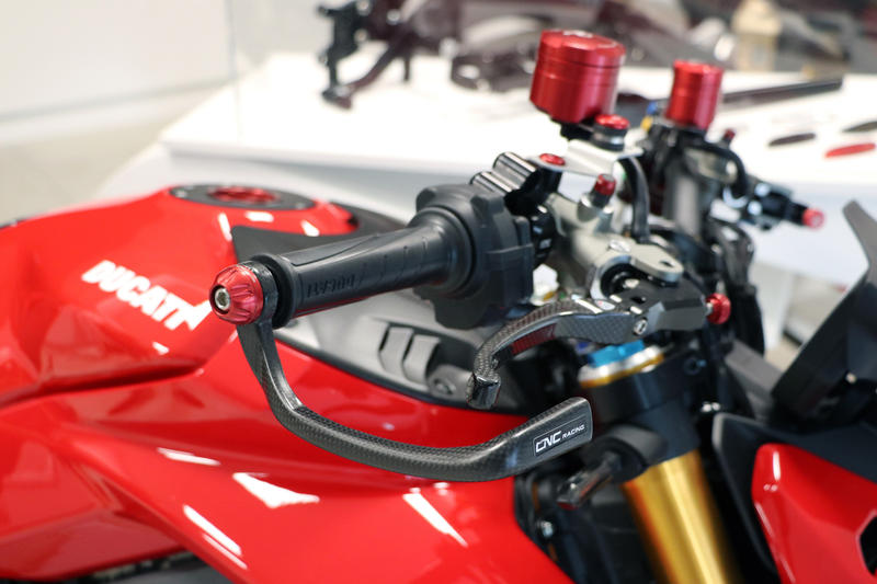 Brake-Guard Carbon Race - Protection front brake lever glossy carbon