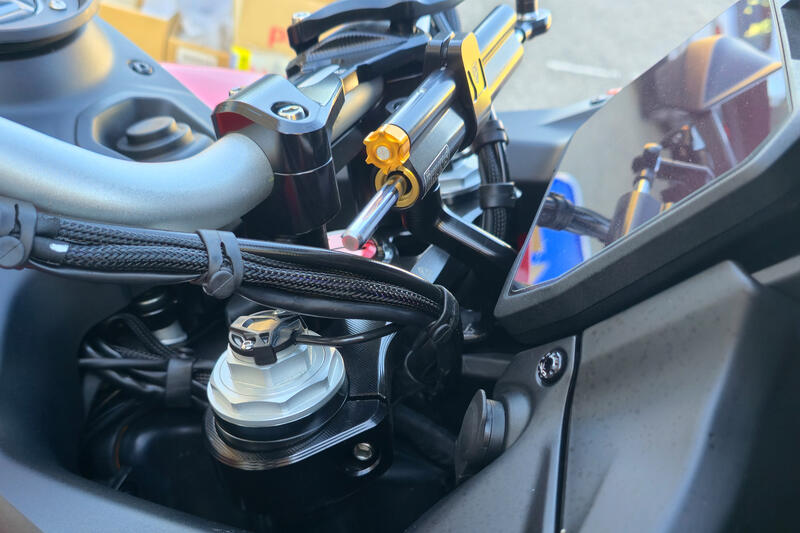 Triple clamps Ducati Multistrada V4 - Top yoke