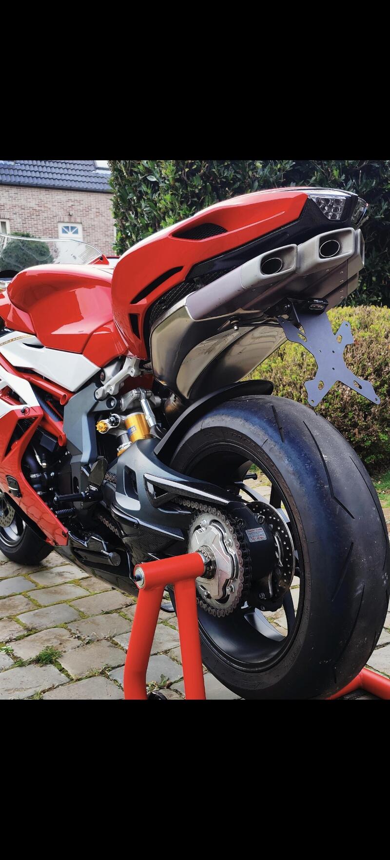 Porta targa regolabile per MV Agusta F4