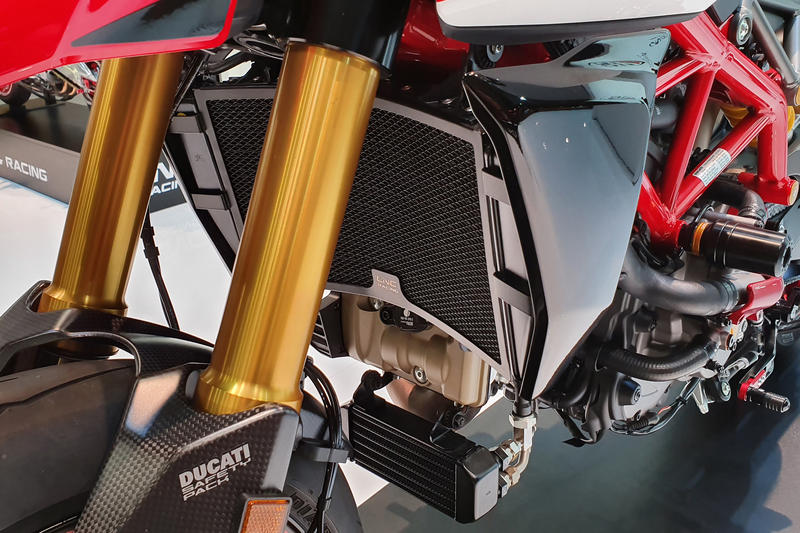 Radiator guard Ducati Monster - Supersport - Hypermotard