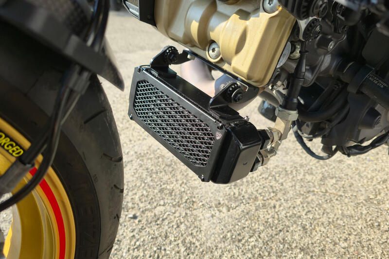 Griglia radiatore olio Ducati Hypermotard 939/950