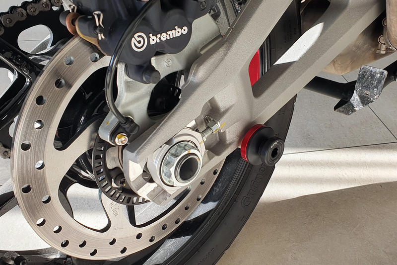 Swingarm spools M8