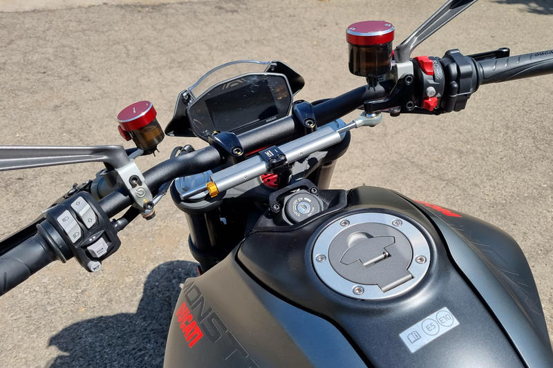 Steering damper kit Ducati Monster 937 Cnc Racing