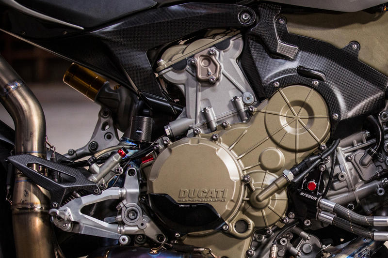 Fluid reservoir rear brake and clutch 12 ml - carbon