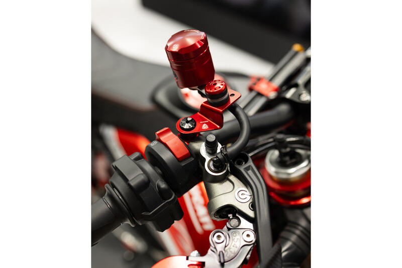 Fluid reservoir rear brake / clutch 12 ml with level window - only cap