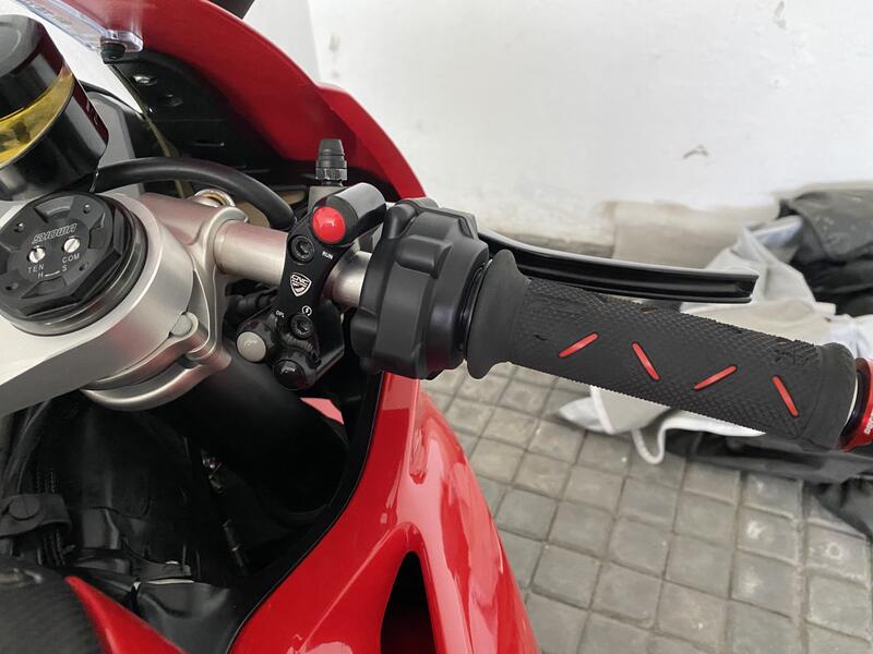 Pulsantiera destra - pompa freno radiale Brembo CNC e forgiate