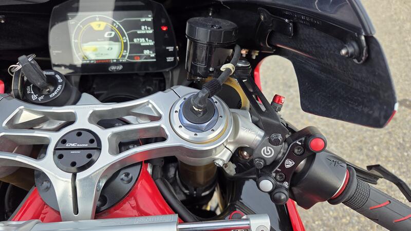 Pulsantiera destra per pompa freno radiale Brembo OEM e RCS per MV Agusta
