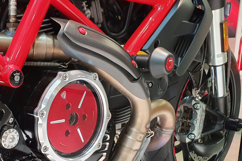 Protection pads for engine, frame and fairing Ducati