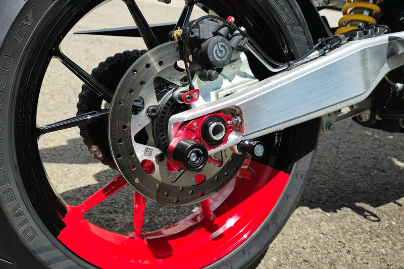 Chain adjuster Racing with Crash Pad Ducati