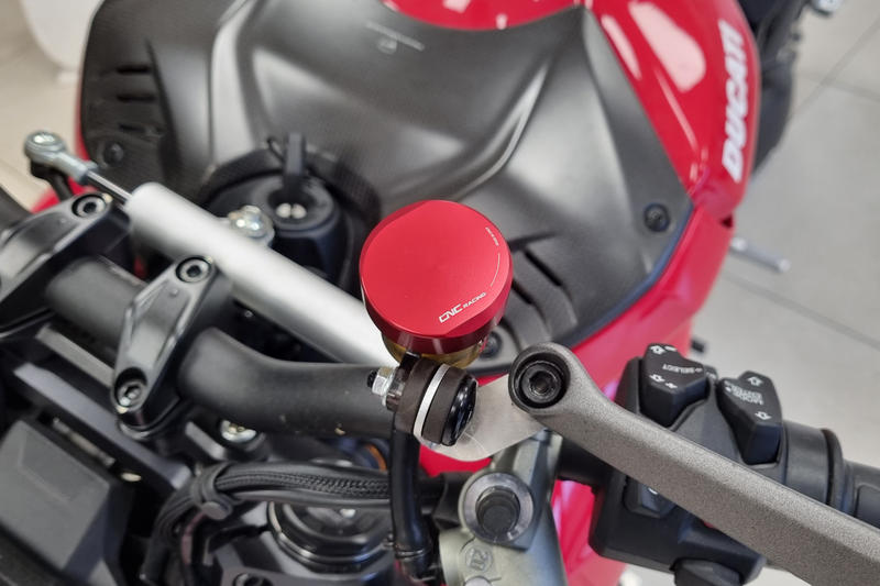 Fluid reservoir cap clutch M34x4 - TOUCH