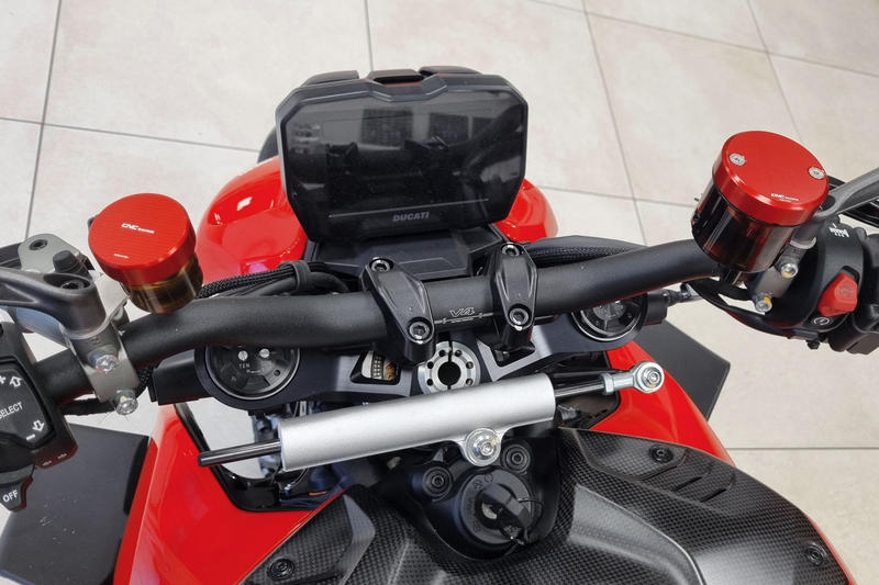 Front brake fluid reservoir cap &Oslash;56 - Streaks